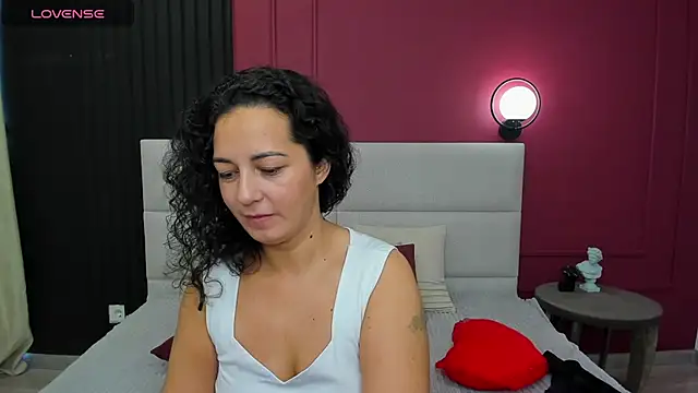 Linda Insatiable online show from 09-18-25, 01:30