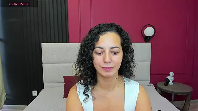 Linda Insatiable online show from 09-26-25, 01:23