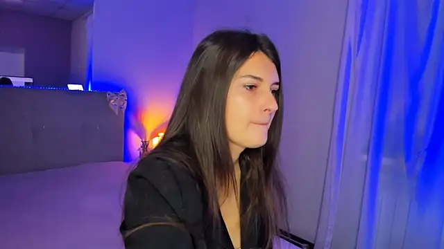 Laura Leee online show from 05-27-26, 05:04