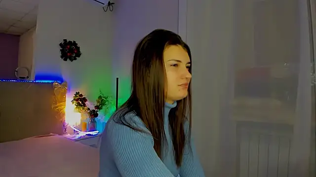 Laura Leee online show from 12-19-25, 06:16