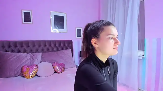 Laura Leee online show from 03-13-25, 06:26