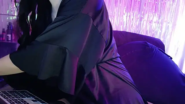 Snapshot of Midnightrose11 chatting on 03-06-26, 07:47 Midnightrose11 online show from 03-06-26, 07:47