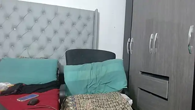 Bustyredx online show from 11-11-25, 08:14