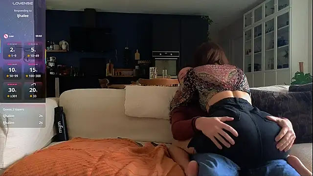 Snapshot of Luxymin34 chatting on 03-03-26, 10:11 Luxymin34 online show from 03-03-26, 10:11