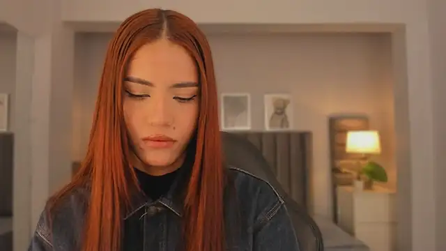 Madie  collins online show from 09-28-25, 09:49