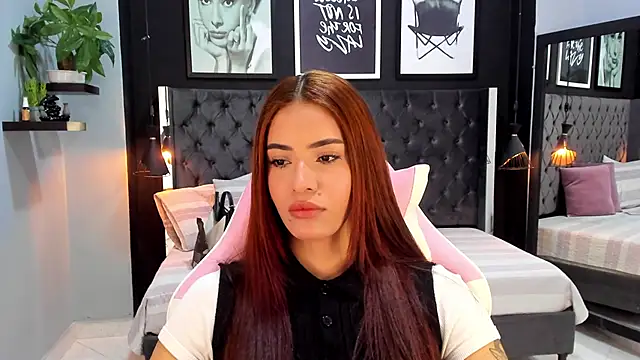 Madie  collins online show from 09-27-25, 10:10