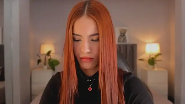 Madie  collins online show from 10-03-25, 10:50