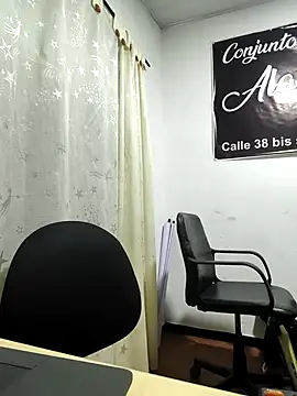 Snapshot of DULCE__26 chatting on 09-14-25, 12:44 DULCE 26 online show from 09-14-25, 12:44