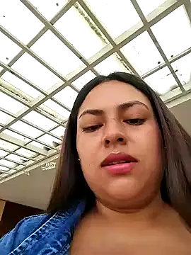 Snapshot of DULCE__26 chatting on 03-10-25, 12:17 DULCE 26 online show from 03-10-25, 12:17