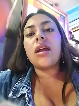 Snapshot of DULCE__26 chatting on 03-21-25, 01:24 DULCE 26 online show from 03-21-25, 01:24