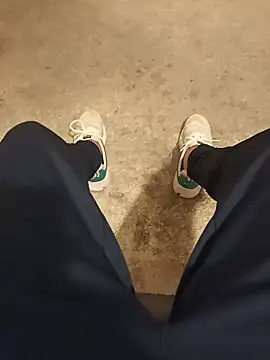 casper0303 online show from 03-02-25, 07:52