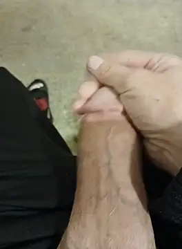 casper0303 online show from 10-04-25, 11:28