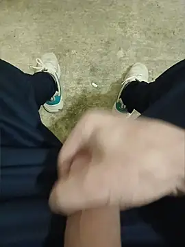 casper0303 online show from 04-12-26, 12:52