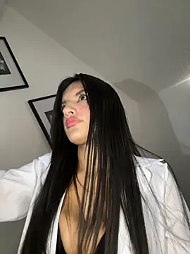 Snapshot of Dulceeany chatting on 10-07-25, 05:58 Dulceeany online show from 10-07-25, 05:58