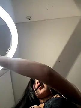 Dulceeany online show from 11-23-25, 04:28