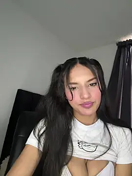 Snapshot of Dulceeany chatting on 01-30-25, 08:53 Dulceeany online show from 01-30-25, 08:53