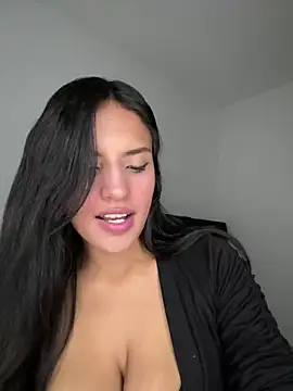 Snapshot of Dulceeany chatting on 02-06-25, 03:27 Dulceeany online show from 02-06-25, 03:27