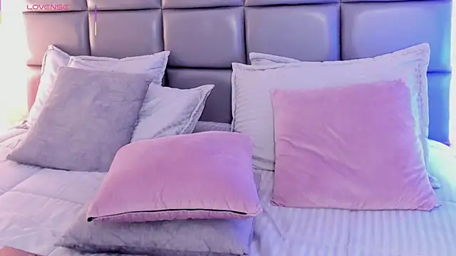 SpicySugar  online show from 11-06-25, 07:18