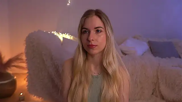 lorrie love story online show from 03-15-26, 11:06