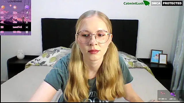 CatmintLush online show from 09-14-25, 11:49