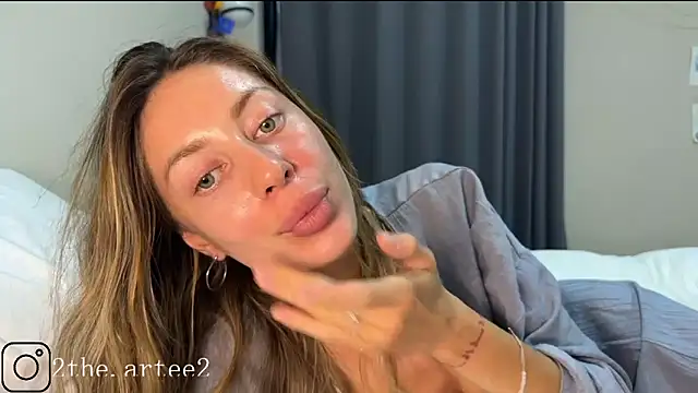    art online show from 03-10-26, 11:25