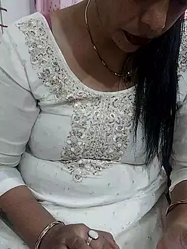 Urmila bhabhii online show from 01-08-26, 04:40