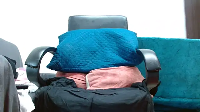 Darcy Lopez online show from 03-29-26, 01:24