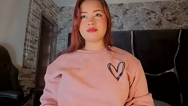 Estrella05  online show from 11-23-25, 04:00