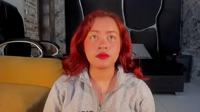 Estrella05  online show from 09-09-25, 05:28