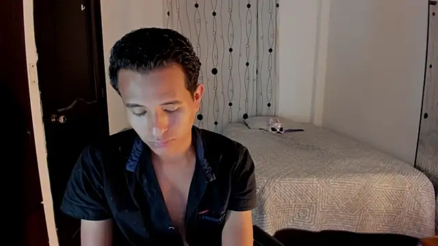 Snapshot of alessandro_wizard chatting on 03-19-25, 10:53 alessandro wizard online show from 03-19-25, 10:53