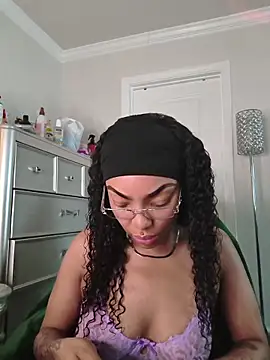 butterflybootyy online show from 05-15-26, 11:19