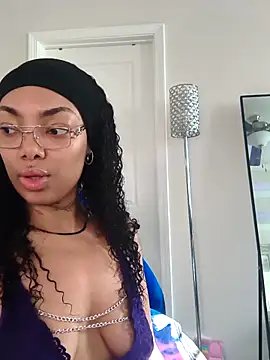 butterflybootyy online show from 05-18-26, 12:10