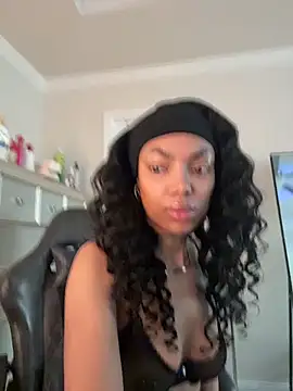 butterflybootyy online show from 04-01-26, 12:39