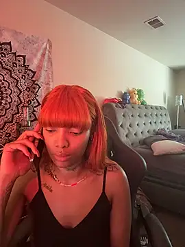 Snapshot of butterflybootyy chatting on 10-14-25, 03:23 butterflybootyy online show from 10-14-25, 03:23