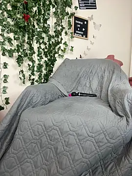 Snapshot of butterflybootyy chatting on 02-11-25, 09:46 butterflybootyy online show from 02-11-25, 09:46