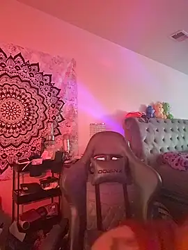 Snapshot of butterflybootyy chatting on 10-11-25, 01:01 butterflybootyy online show from 10-11-25, 01:01