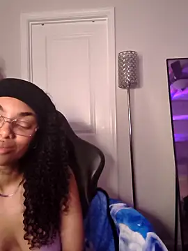 butterflybootyy online show from 05-19-26, 01:56