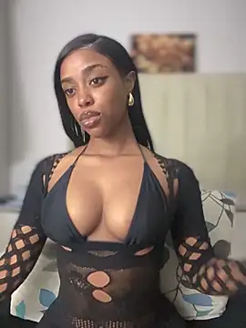 Snapshot of BhadBhad_Kitty chatting on 09-19-25, 06:39 BhadBhad Kitty online show from 09-19-25, 06:39