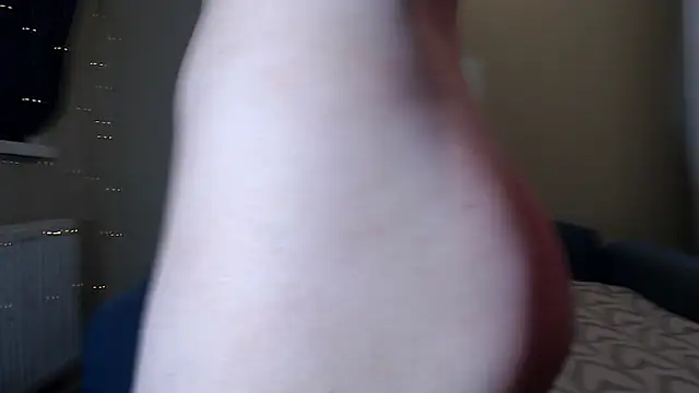 ErikysM online show from 12-17-25, 05:07