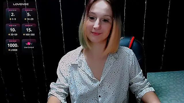 AgathaNoxe online show from 01-22-25, 05:26