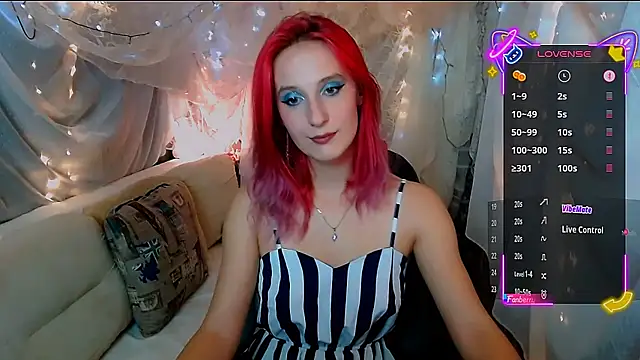 AgathaNoxe online show from 10-19-25, 08:55