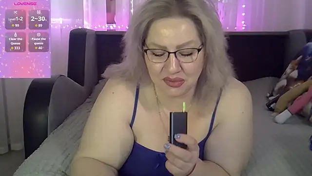 AngelinaGlam online show from 01-15-26, 10:18