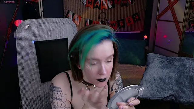 Cumpotik Eve online show from 11-22-25, 01:59