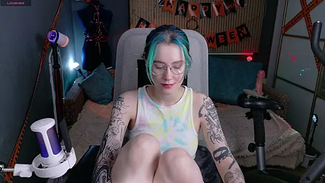 Cumpotik Eve online show from 12-19-25, 02:37