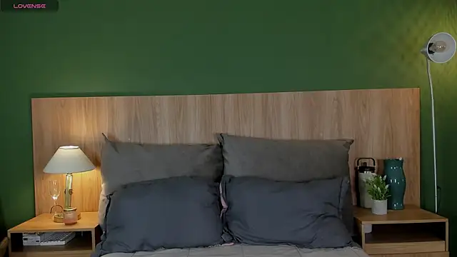 ariana rosse   online show from 06-11-26, 01:19