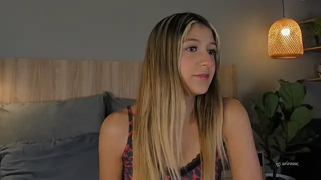 ariana rosse   online show from 07-11-26, 02:28