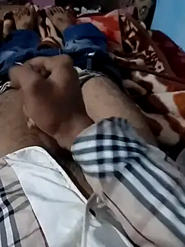 HotPrism439 online show from 11-13-25, 07:07