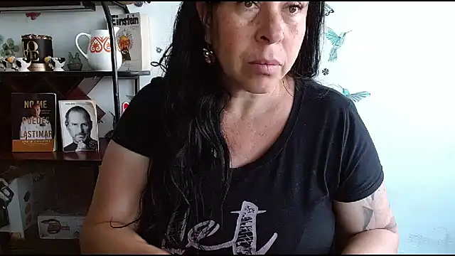 Snapshot of SadistikXX chatting on 04-27-26, 01:09 SadistikXX online show from 04-27-26, 01:09
