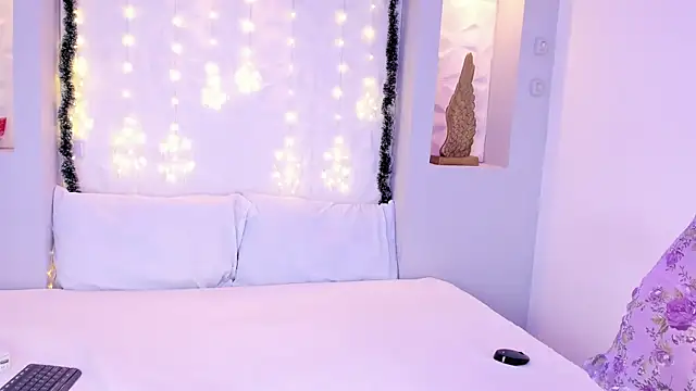 EmilyRouss  online show from 12-03-25, 07:13