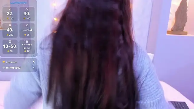 EmilyRouss  online show from 03-18-25, 10:15